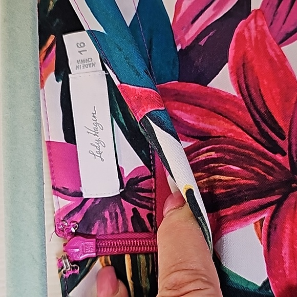 Lady Hagan Tropical Floral Golf Skirt/ Skort EUC Size 16 - Picture 4 of 11